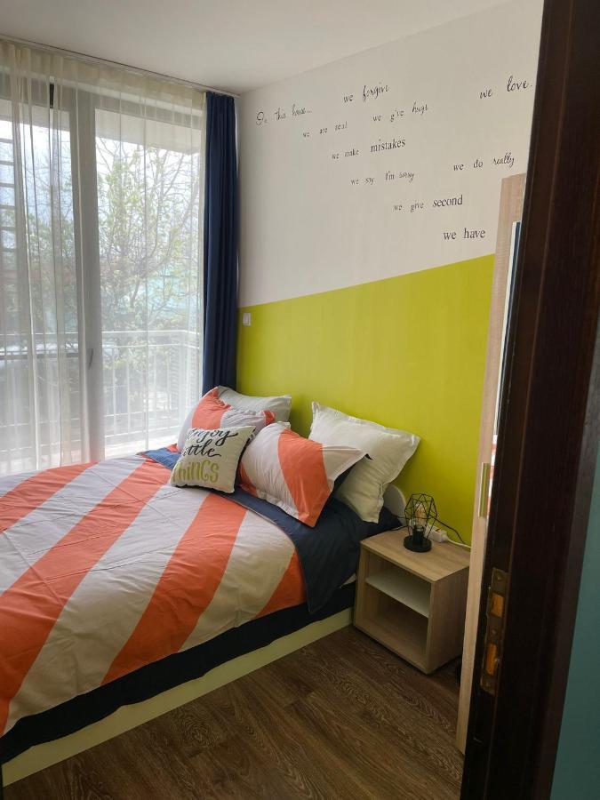 Apartment Aпартамент в *