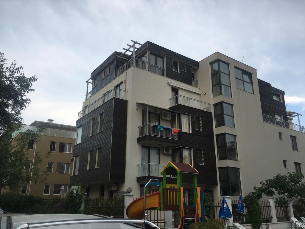Apartment Aпартамент в *